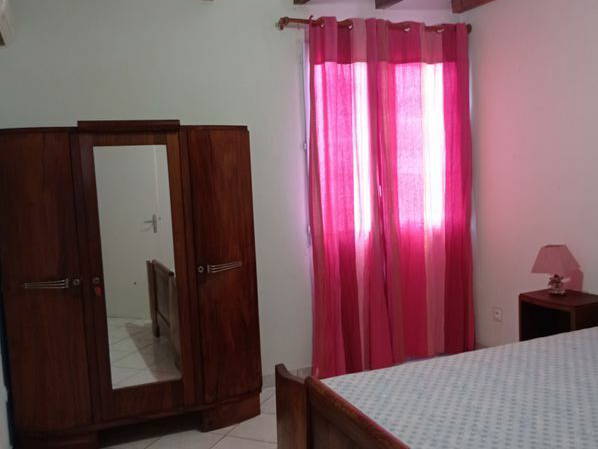 Kolokation Saint-Esprit 255948-5