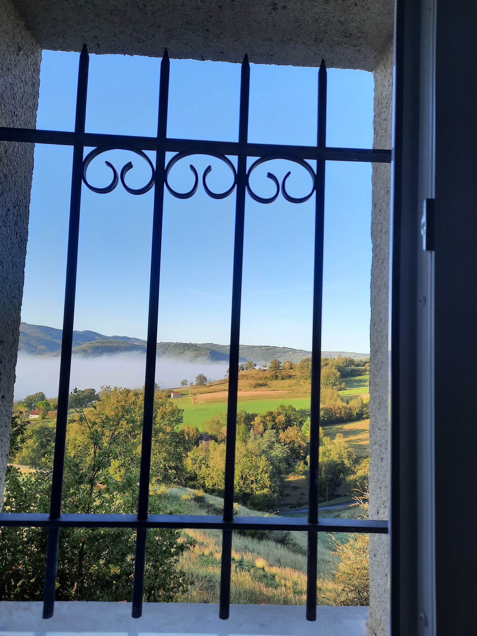 Homestay Saint-Laurent-les-Tours 384208