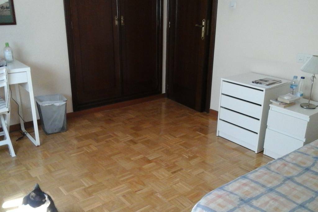 Gastgezin Salamanca 91796