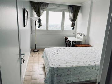 Roomlala | Rosny Sous Bois La Boissière Room 13m2 (Girls Only)