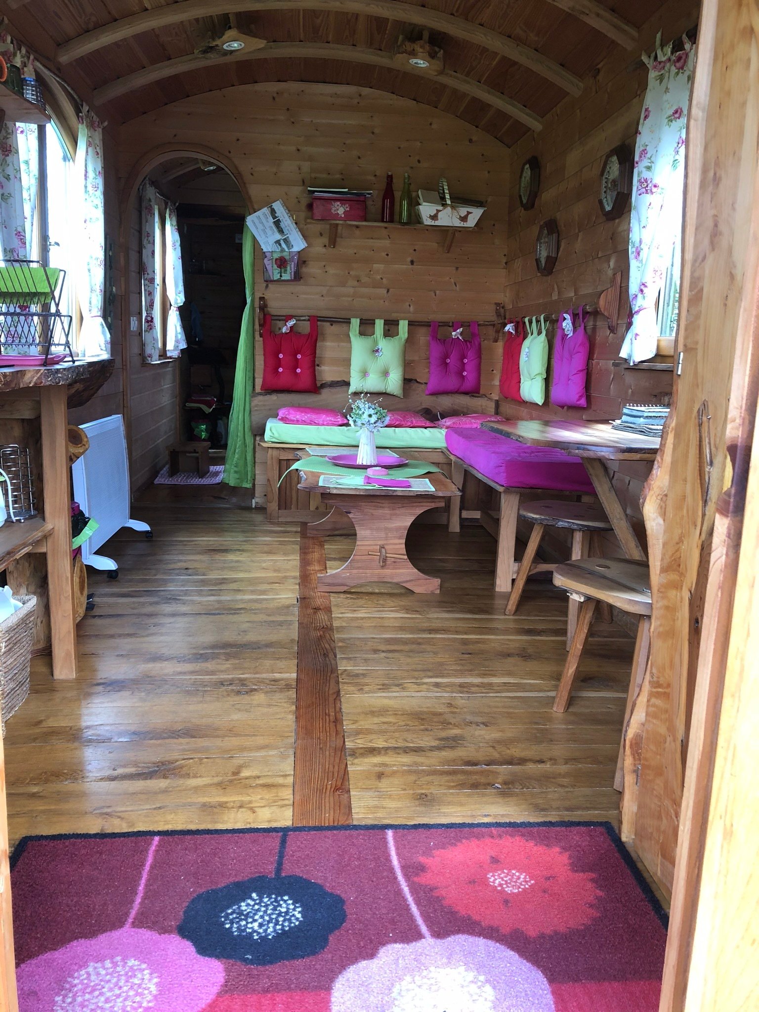 Itsenäinen Studio Potelle 248784