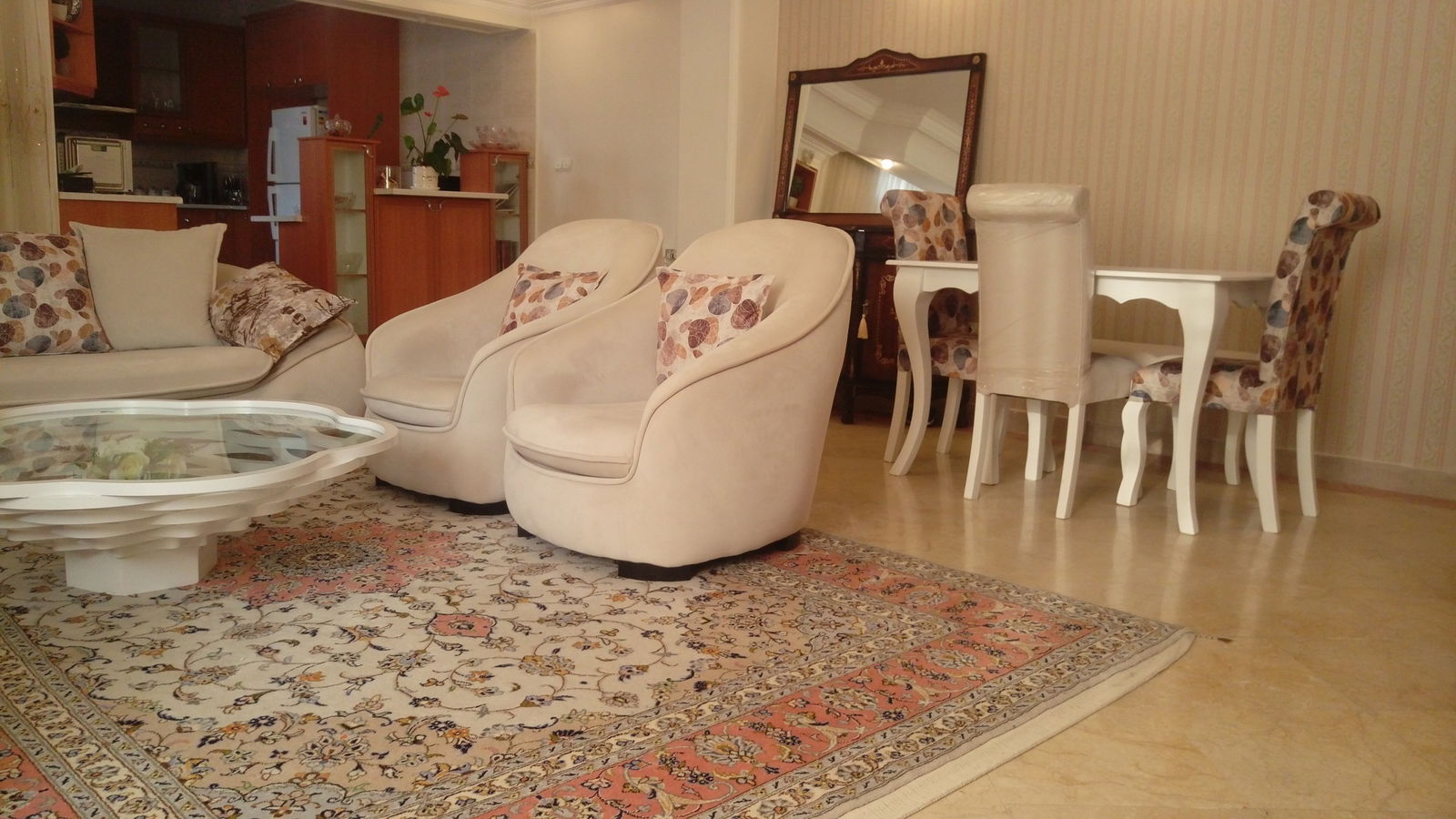 Estudio Independiente Tehran 209922
