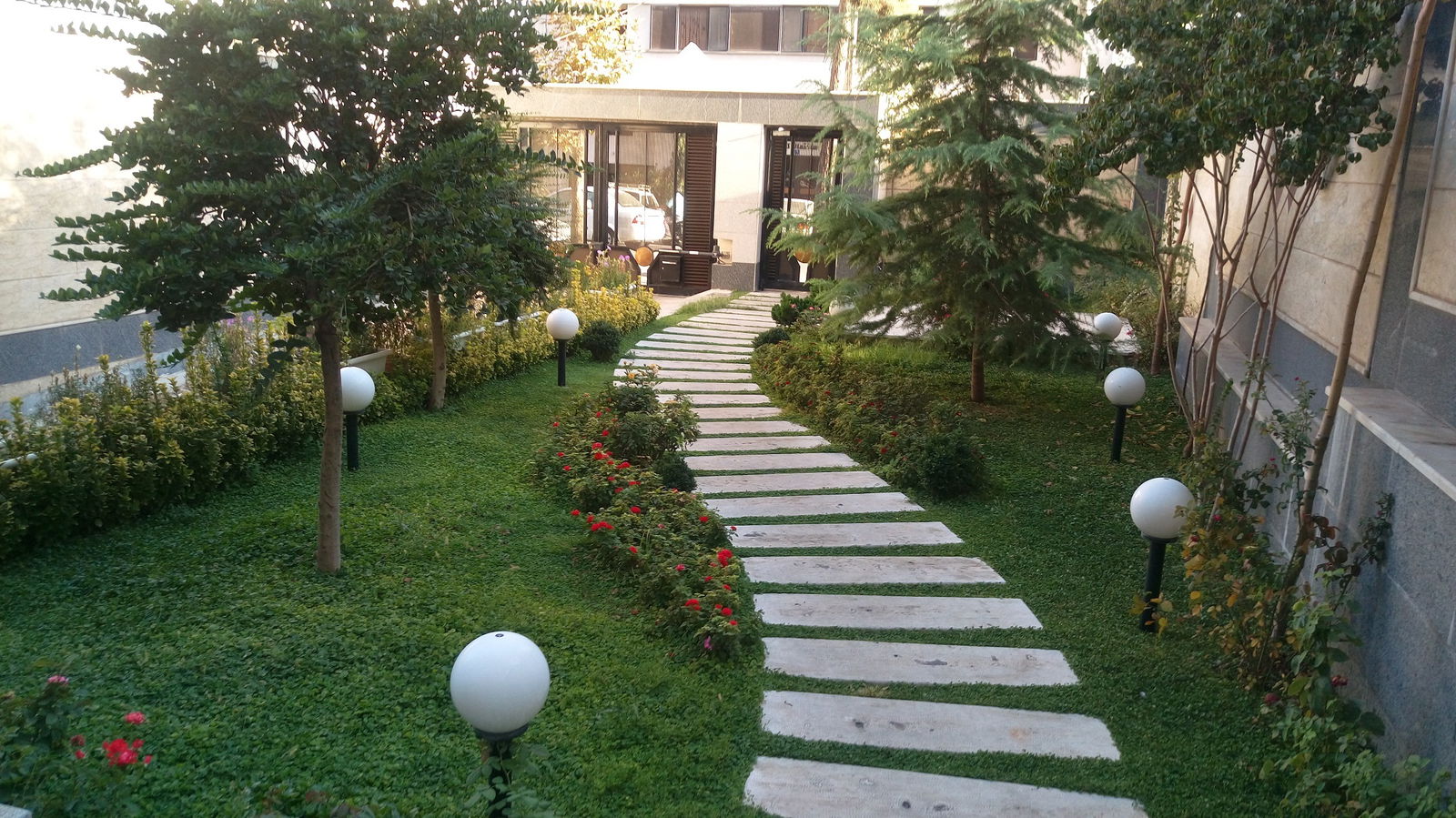 Estudio Independiente Tehran 209922