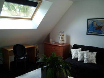 Roomlala | Ruim en stil kamer te huur 