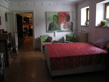 Roomlala | Ruime Vila-slaapkamer met toegang tot de tuin