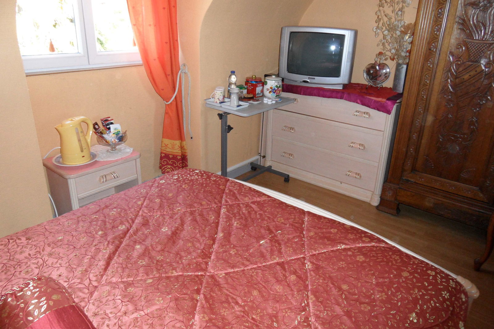 Hemvistelse Hirel 84381