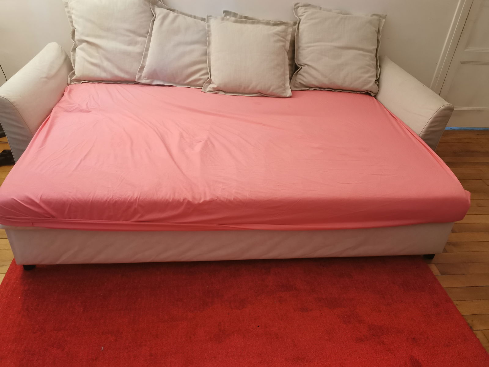 Gästrum Paris 406359