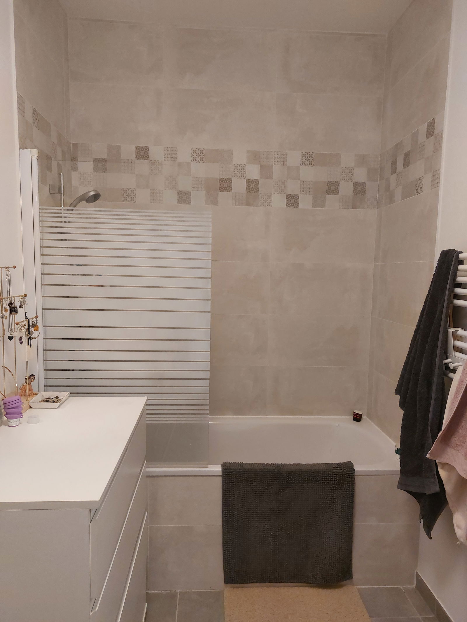 Hemvistelse Aix-en-Provence 570311