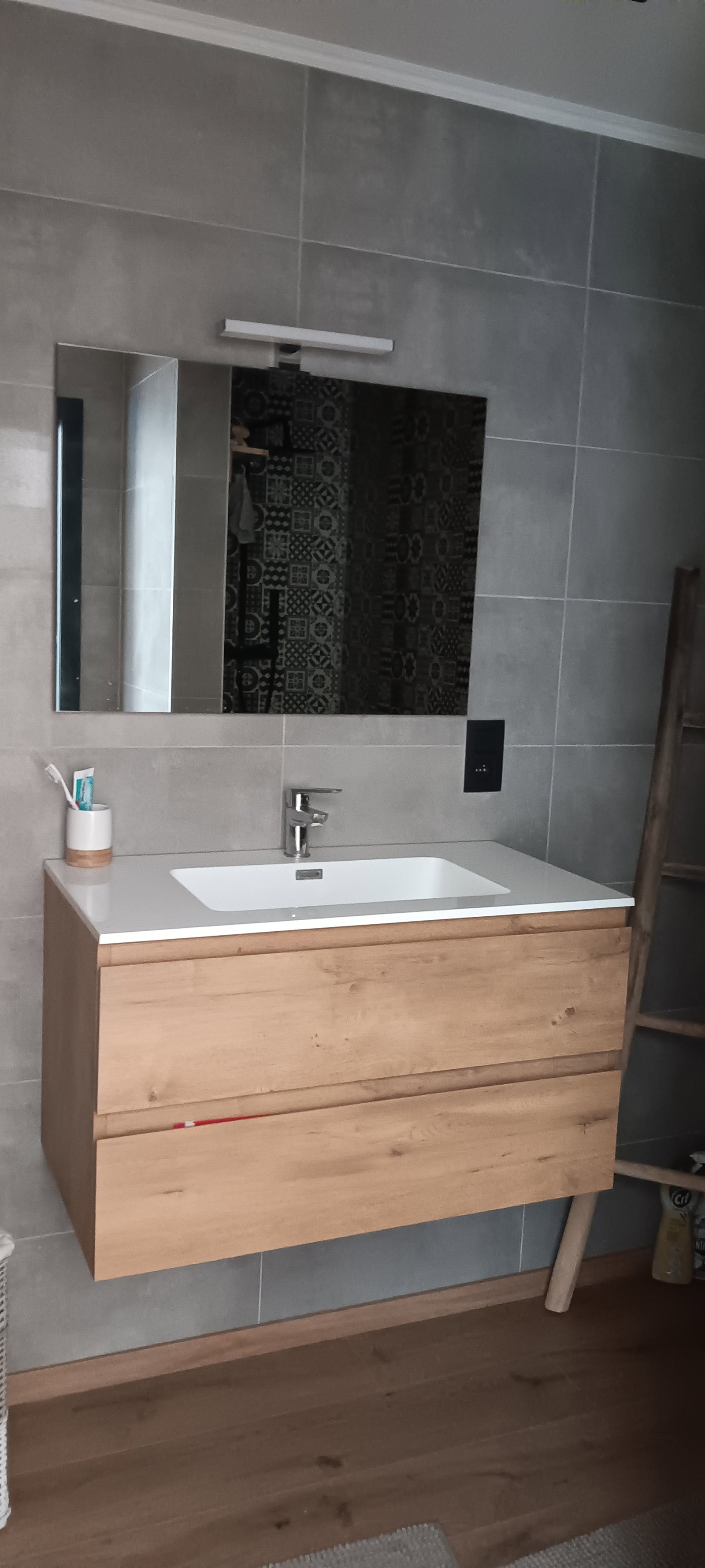 Hemvistelse Mons 636599