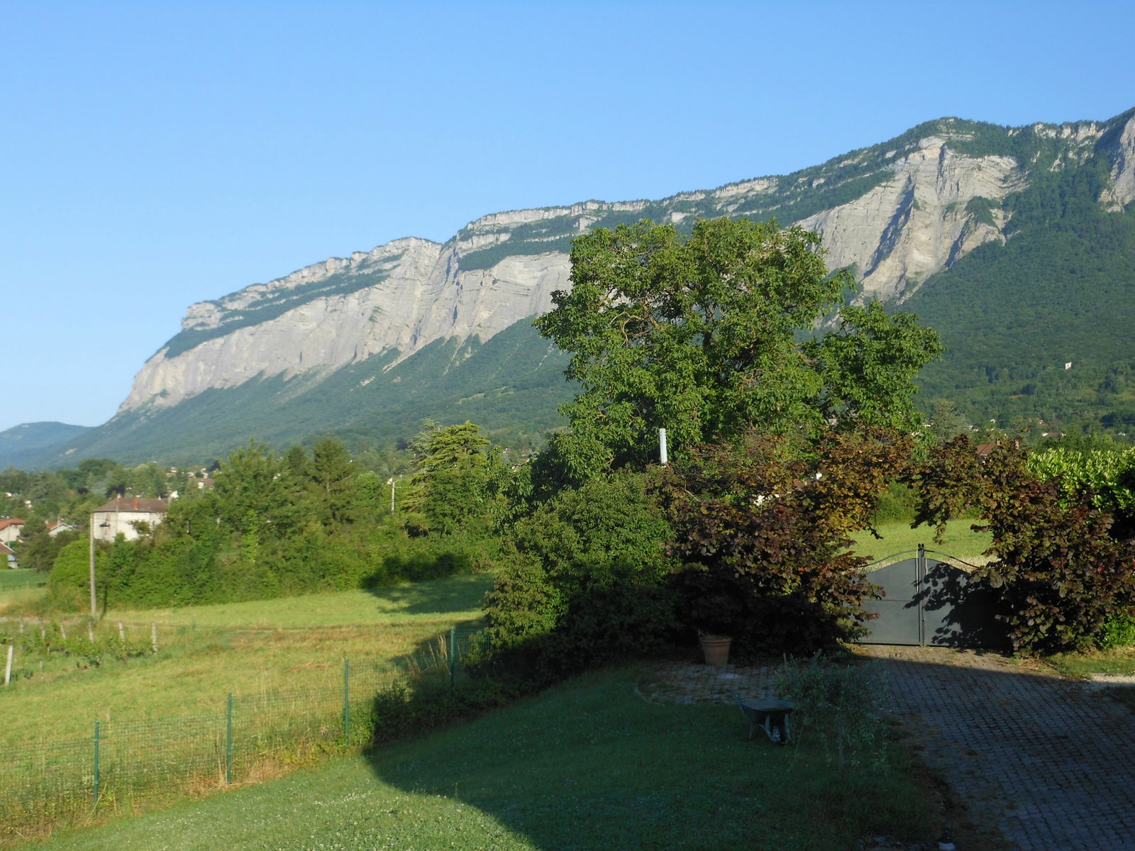 Hemvistelse Saint-Ismier 79144