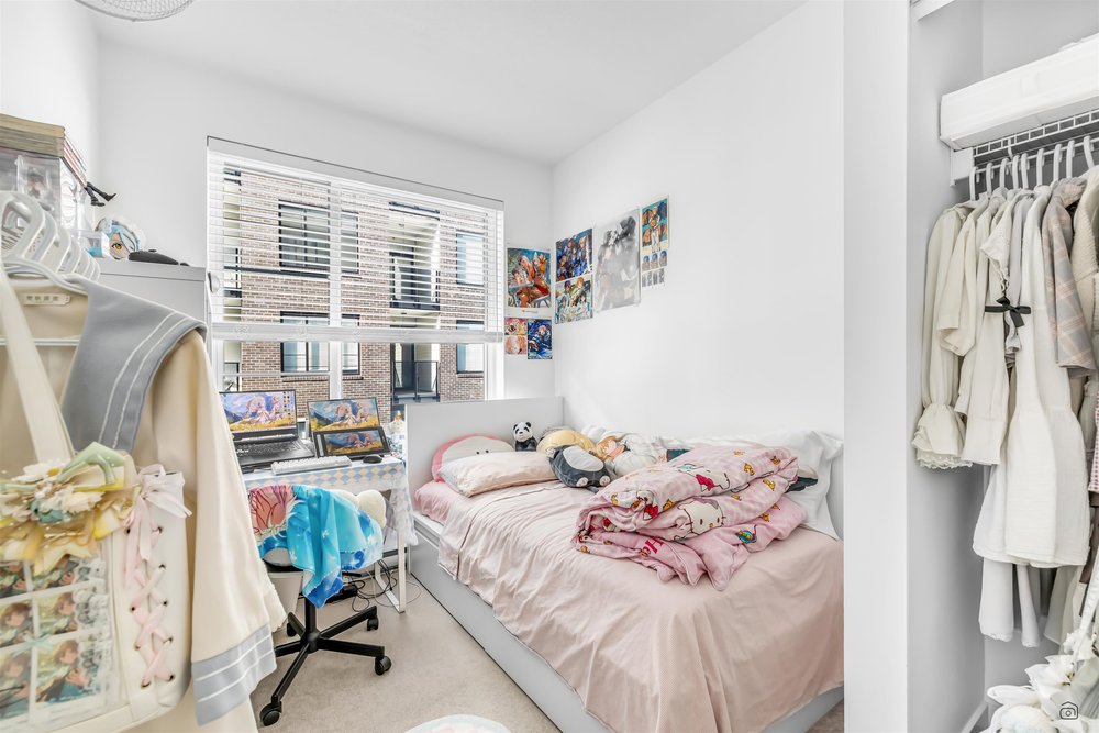 Colocation Surrey 635997