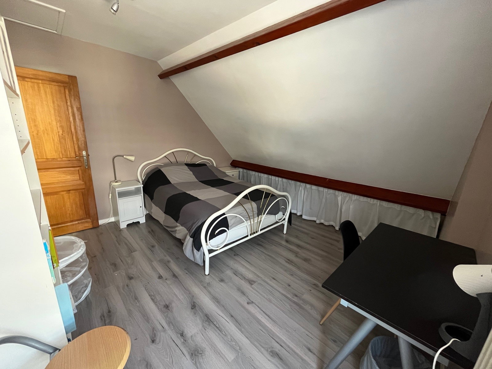 Homestay Neauphle-le-Vieux 669925