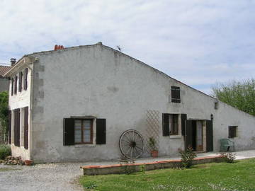 Roomlala | Rural Gite for Rent