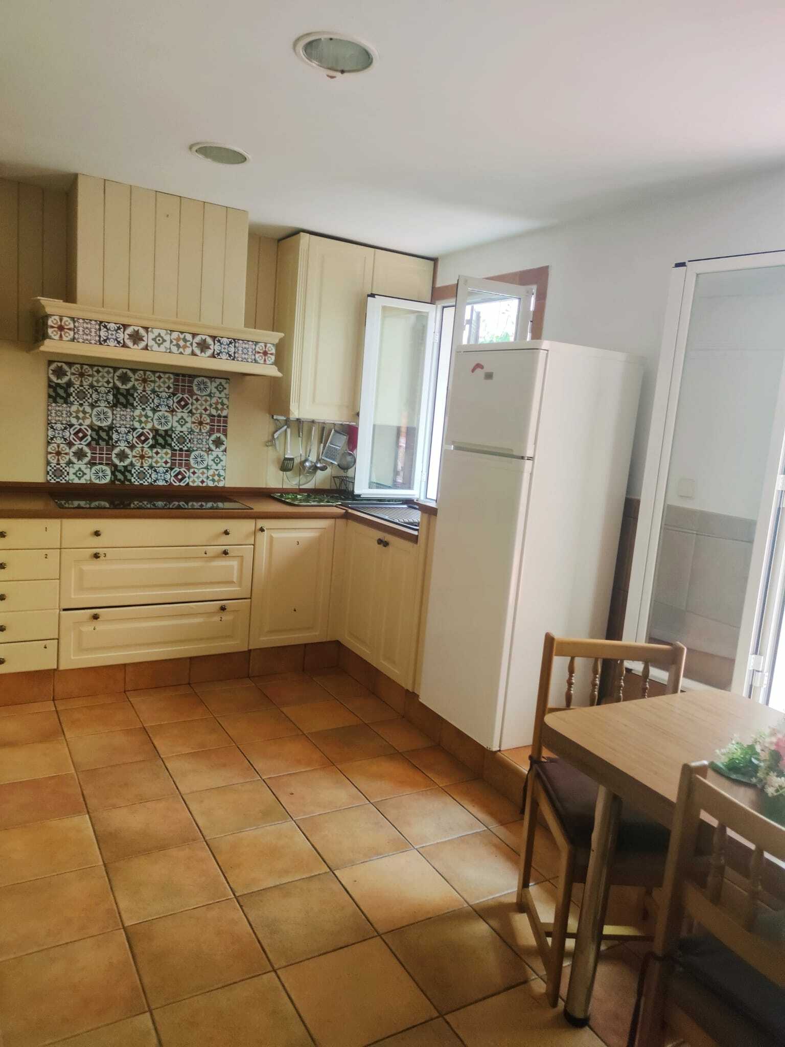 Colocatie Madrid 27114