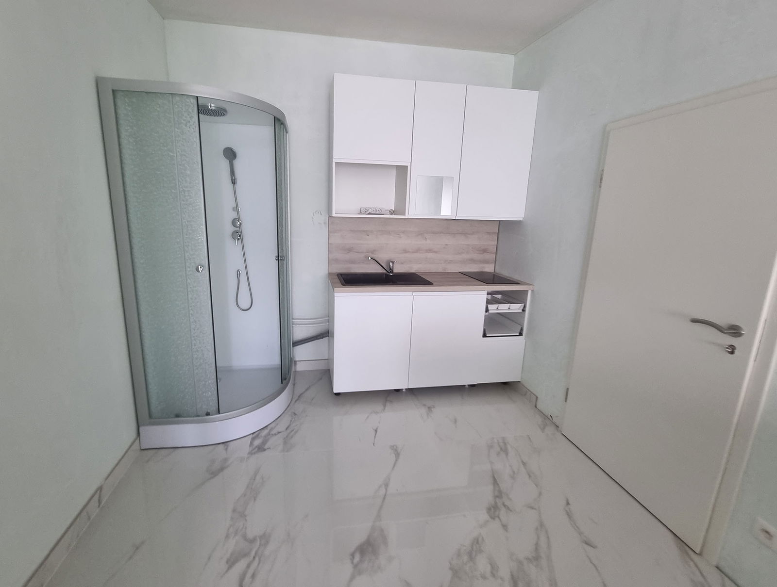 Onofhängeg Studio Arlon 421260