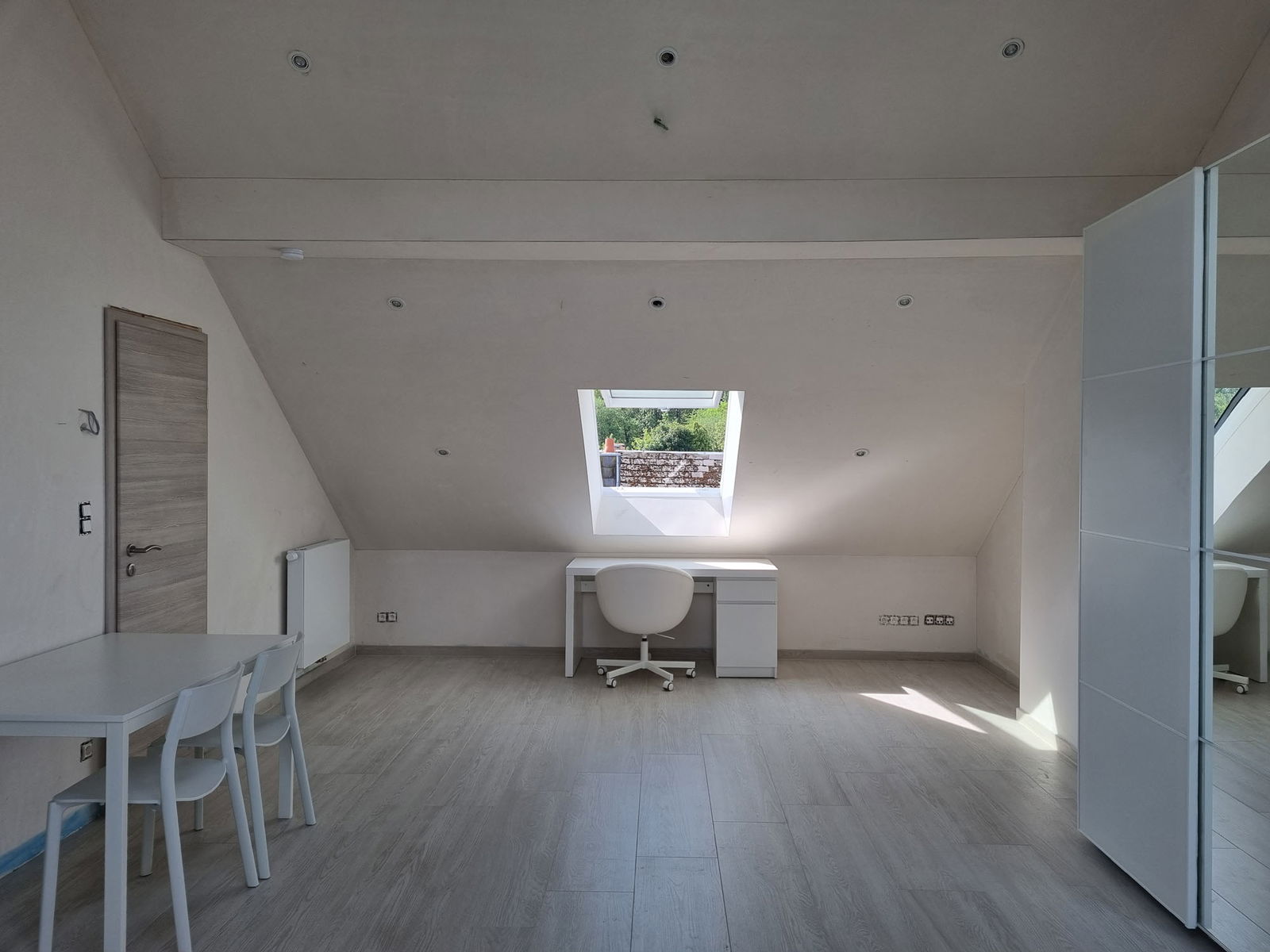 Estudio Independiente Arlon 258153