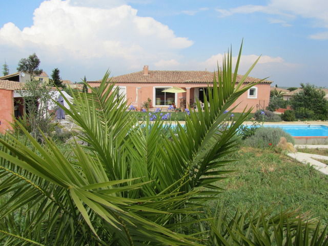 Gästrum Beziers 9798