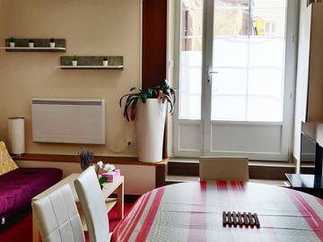 Roomlala | Saint-Louis: F3 Furnished 2 Steps From The Cathedral