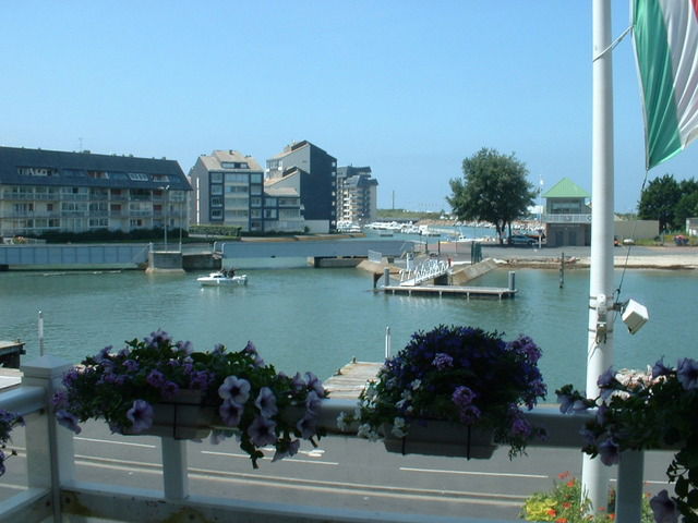 Kolokation Courseulles-sur-Mer 2125