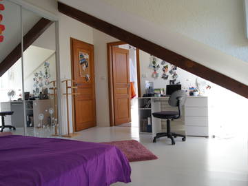 Roomlala | Sala Ferney-Voltaire (perto de Genebra)