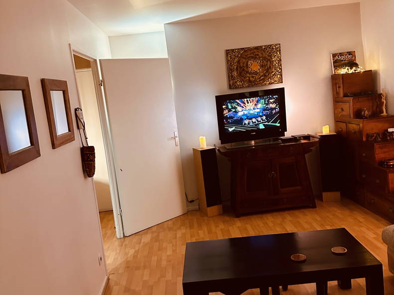 Hjemmeophold Courbevoie 657579-3