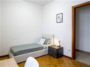Sv110 R4 – Gemütliches, ruhiges Zimmer mit Klimaanlage