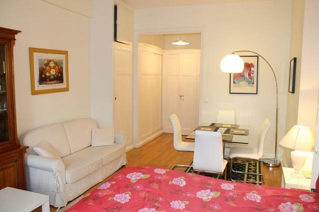 Homestay Paris 50457