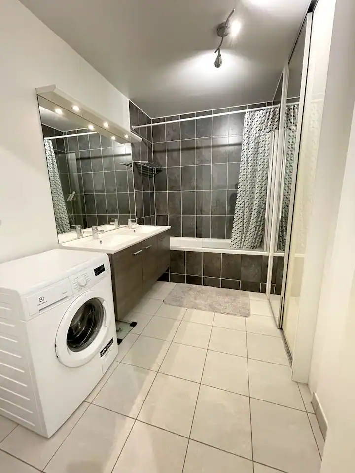 Wg (Wohngemeinschaft) Bagneux 667242
