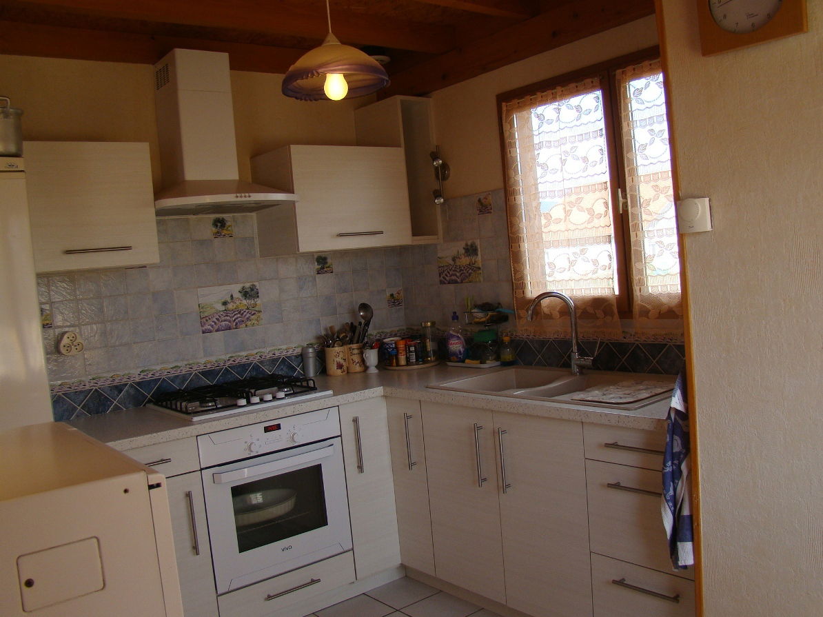 Onofhängeg Studio Peyrieu 83711