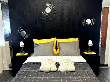 Roomlala | Schlafzimmer 25m2/privates Badezimmer und Küche
