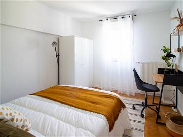 Roomlala | Schönes 11 M² Großes Zimmer Zu Vermieten In Saint-Denis - SDN38