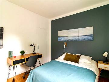 Roomlala | Schönes Geräumiges Zimmer Von 13m² -G001