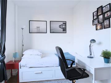 Roomlala | Schönes Helles Zimmer – 11m² – PA4