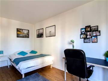 Roomlala | Schönes Helles Zimmer – 13m² – RU28