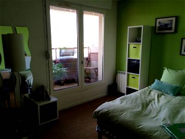 Roomlala | Schönes Sonniges Ruhiges Zimmer Mit Eigenem Balkon
