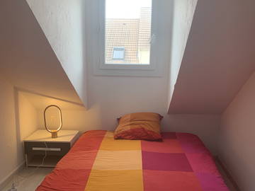 Roomlala | Se Alquila Habitación Amueblada En Plaisir