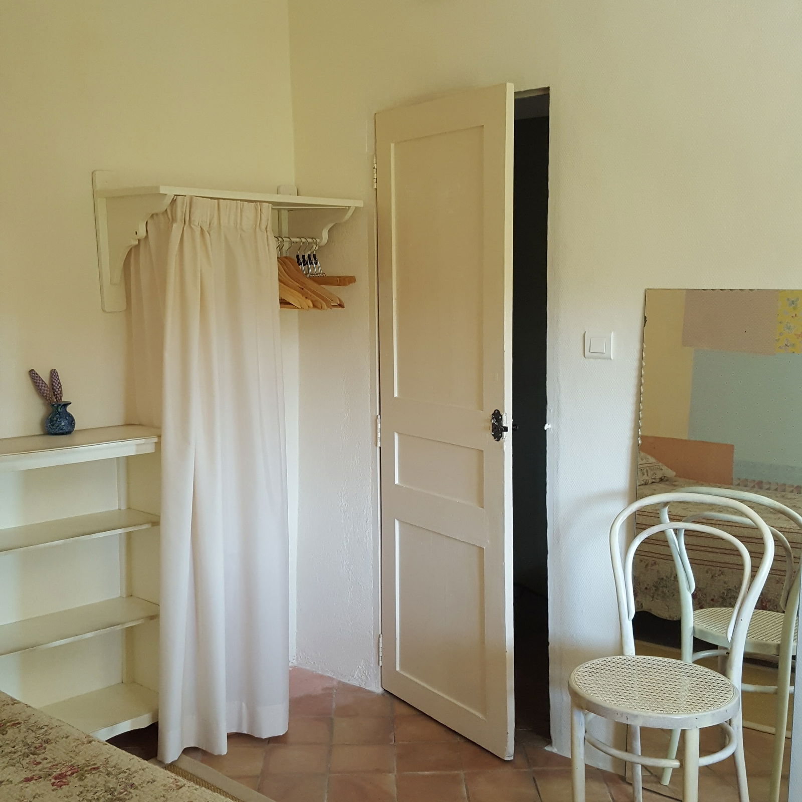 Quedarse En Casa Aix-en-Provence 95508