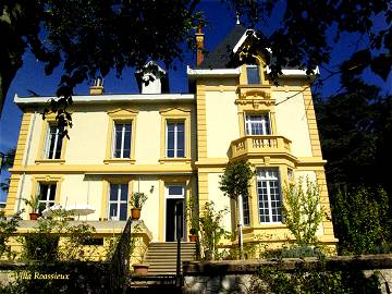 Roomlala | Se Alquila Habitación De Cedro - Villa Roassieux