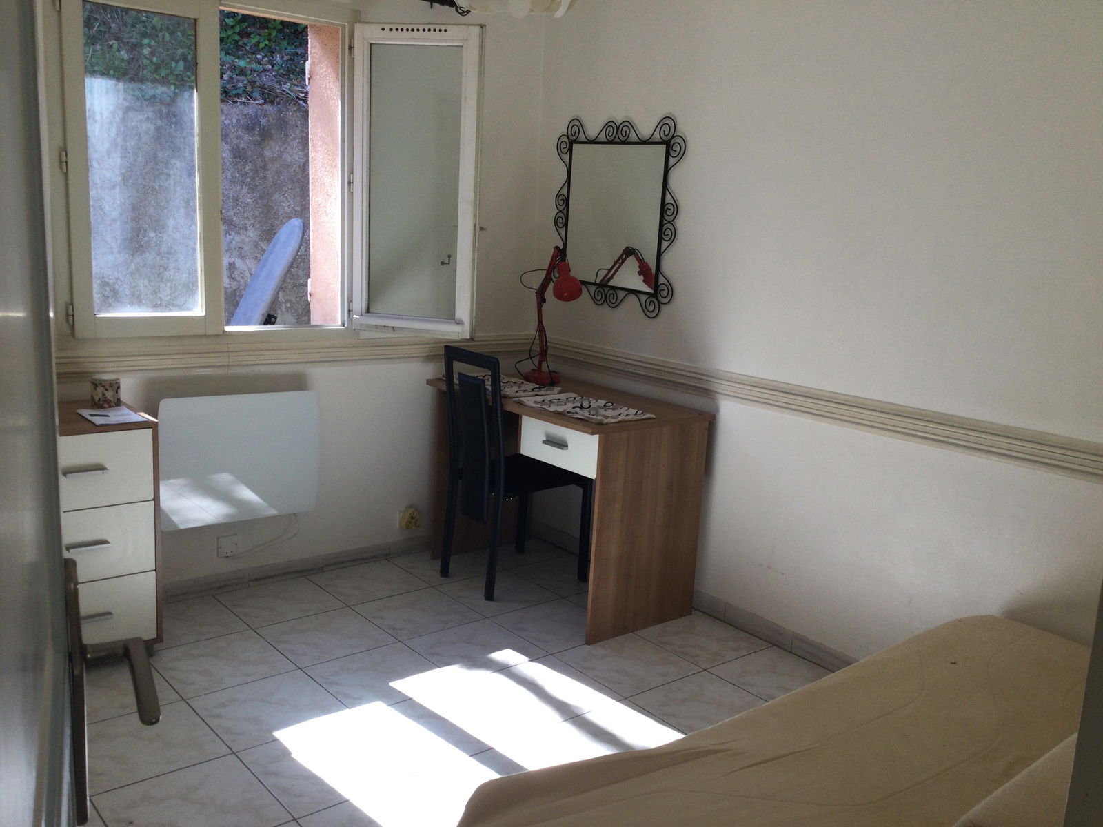 Colocación Aix-en-Provence 94981
