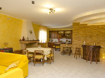 Entire Home Molise 198796-5