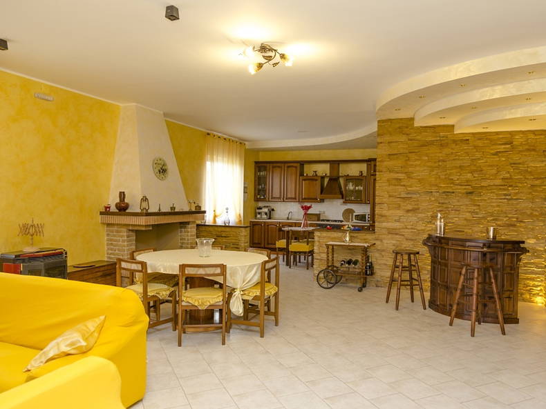 Hele Huis Molise 198796-5