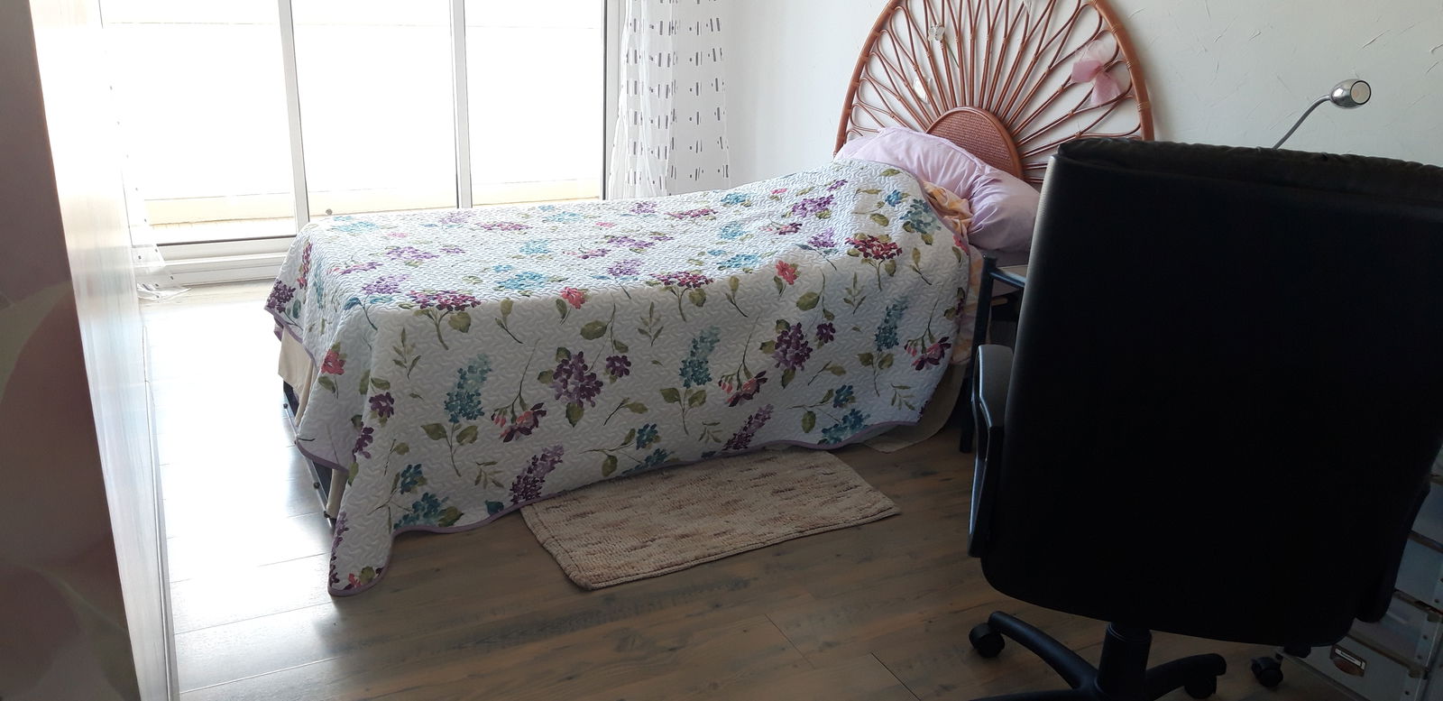 Homestay Toulon 221225