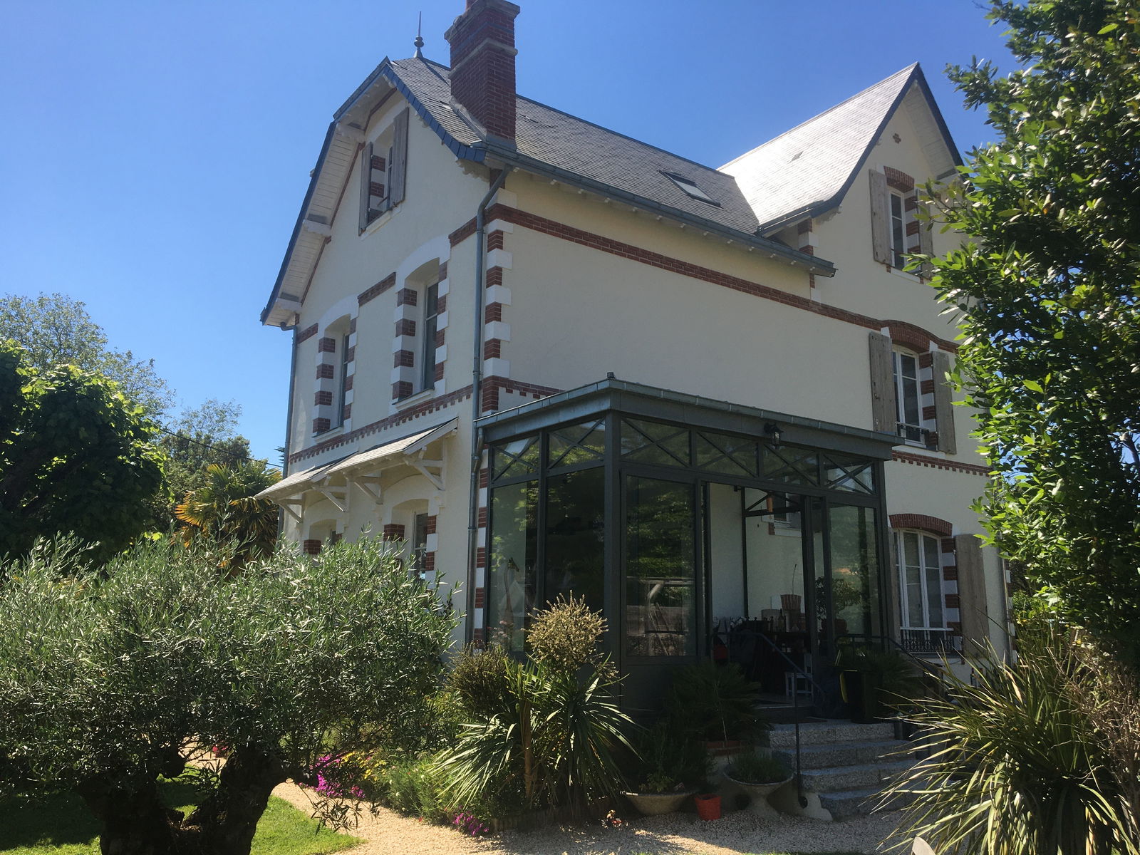 Oberoende Studio Pornic 256440