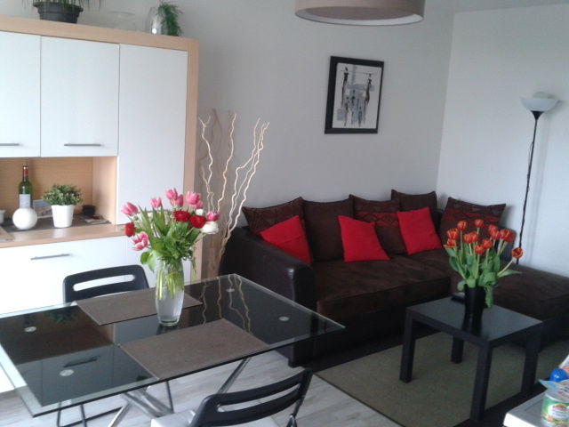 Independent Studio Tours 79300