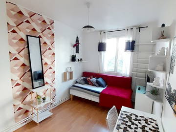 Roomlala | Seasonal shared accommodation in Drancy