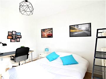 Roomlala | Sehr Helles Zimmer – 12m² – TO7