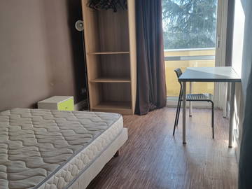 Roomlala | Shared accommodation Fresnes