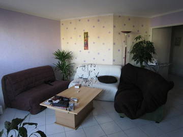 Roomlala | Shared accommodation in Montigny-Le-Bretonneux