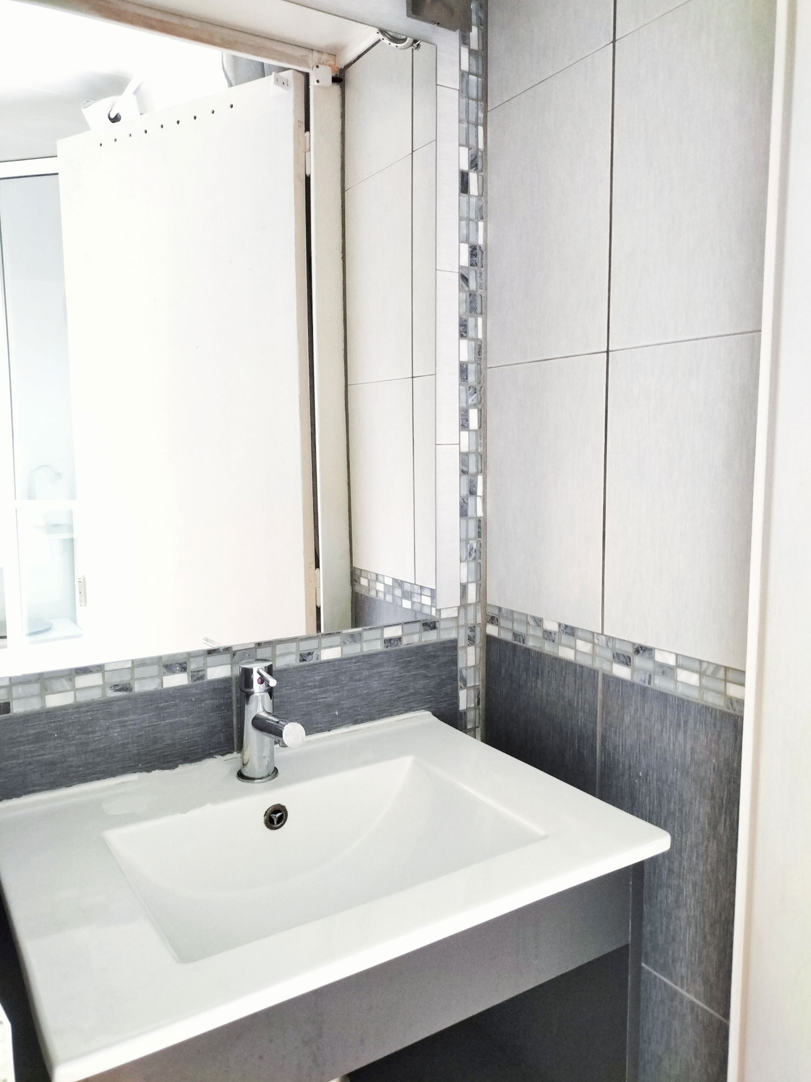 Colocation Tours 256671