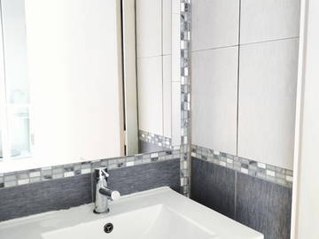 Colocation Tours 256671-5